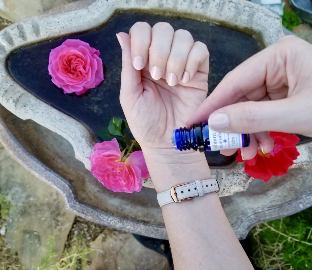 Vibrant Blue Clam Essential Oil for Stress